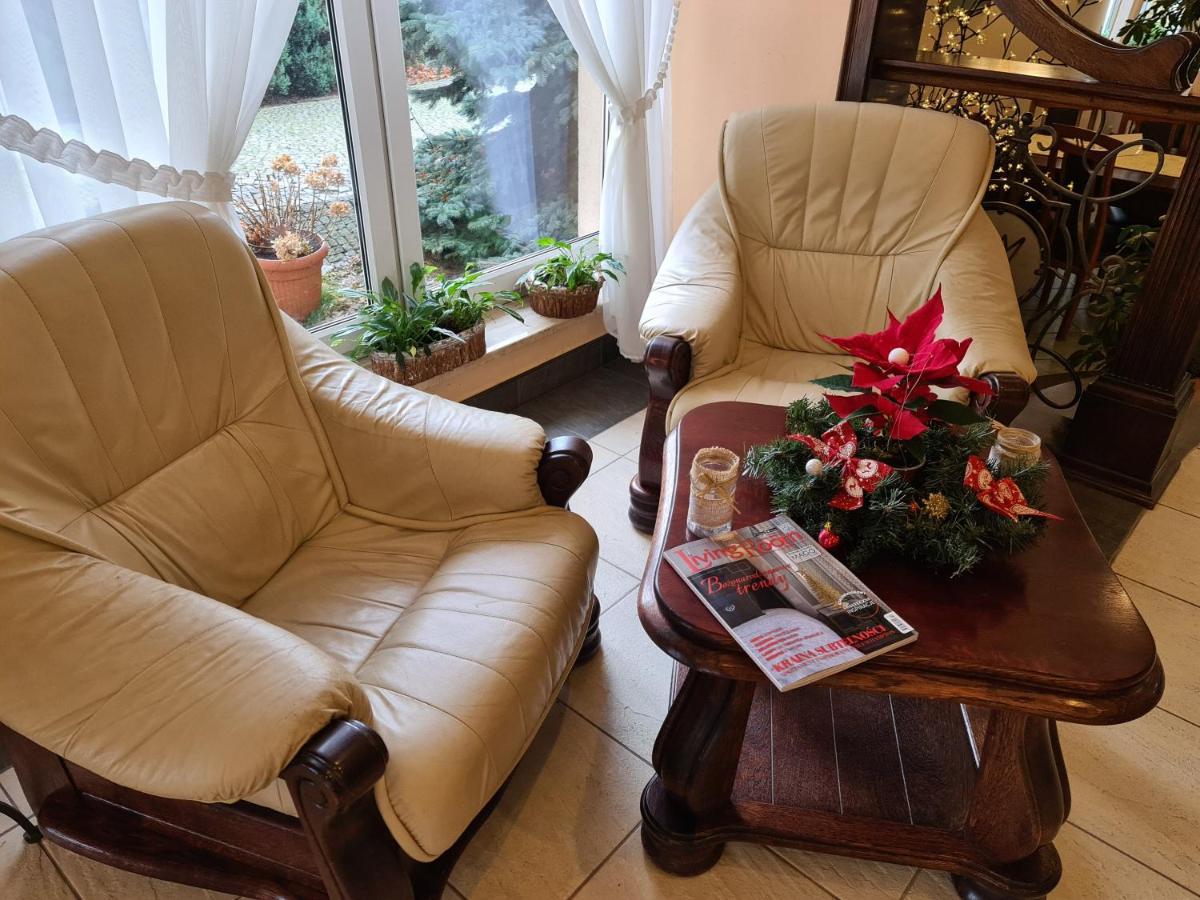 Hotel Клодзко Екстериор снимка