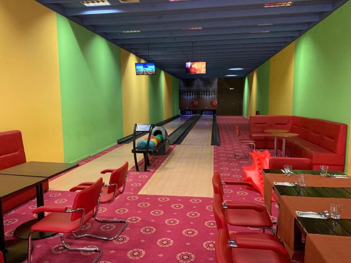Hotel Клодзко Екстериор снимка
